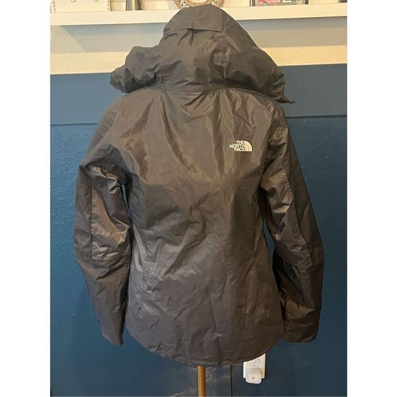 The North Face Women's Fuseform Dot Matrix Insulated Jacket - Picture 6 of 9